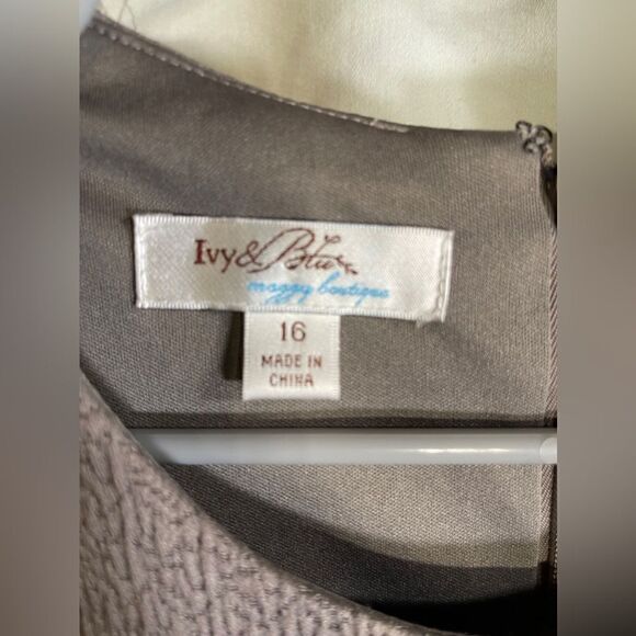 Ivy & Blue - Brown Jumper - Picture 4 of 4